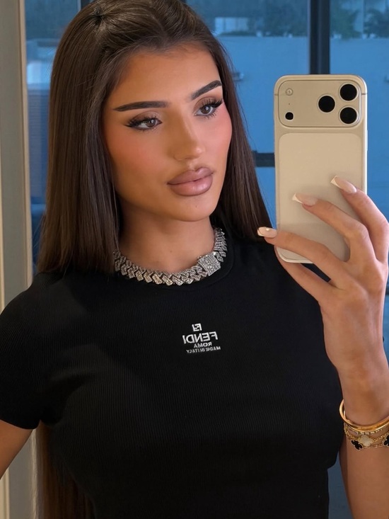 Fendi Tops - Fendi Black Ribbed Logo Short Sleeve Tee